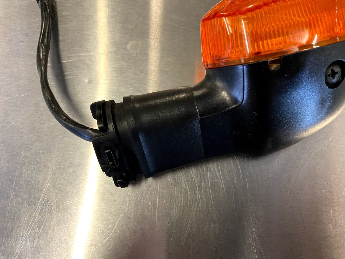 LH Front Blinker Yamaha FZ1 06-15 2008 5PW-83310-10-00