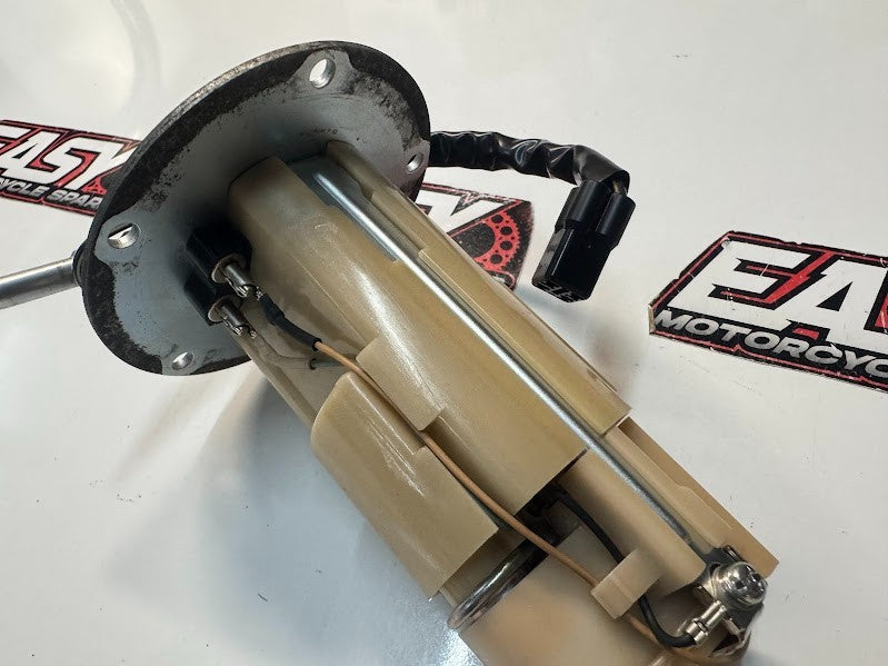 Kawasaki Vulcan VN900 Classic 2006-2022 Fuel Pump OEM 49040-0022