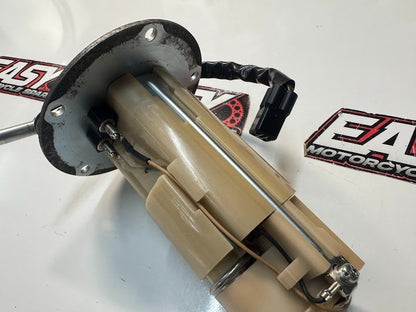 Kawasaki Vulcan VN900 Classic 2006-2022 Fuel Pump OEM 49040-0022