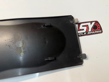 Rear Fender Lower Suzuki GSXR 1000 2007-2008 OEM 63120-21H00-019