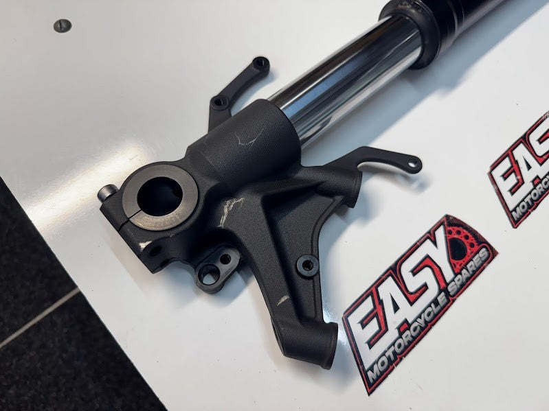 Yamaha YZF R1 2020-2021 Front Forks Suspension OEM Genuine B3L-23102-00