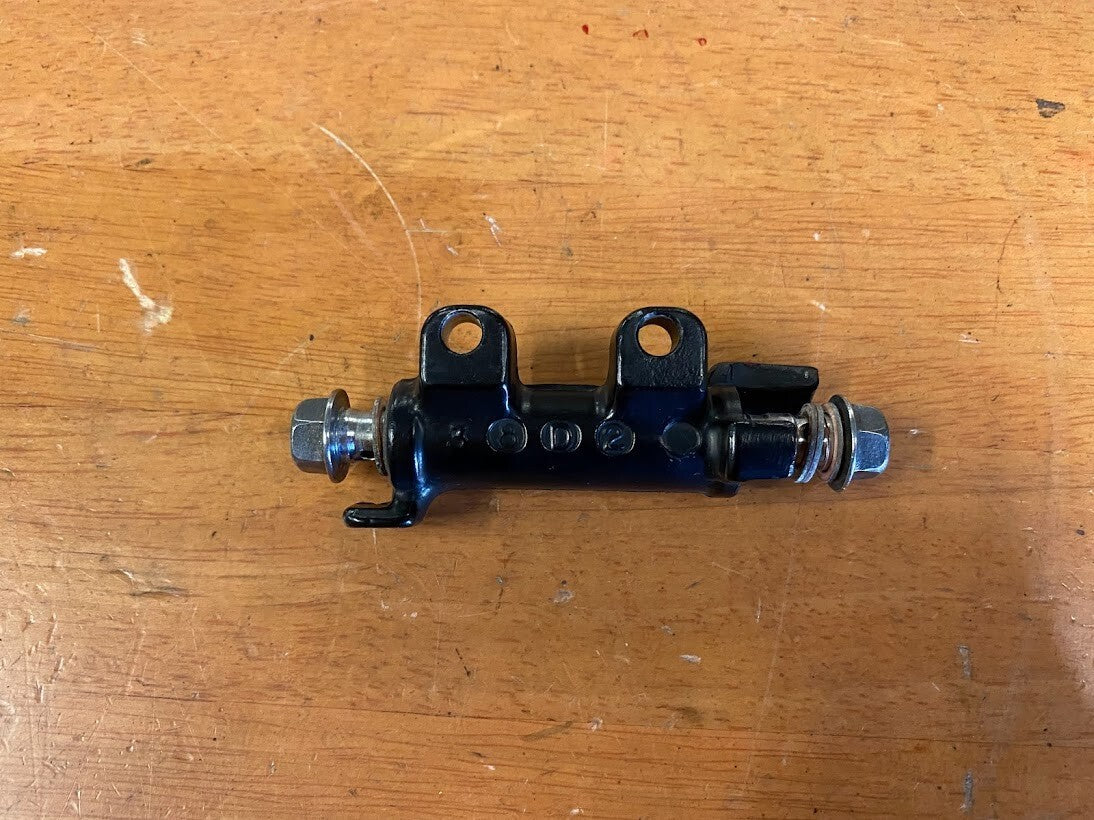 Slave Cylinder Yamaha FZS 600 1998