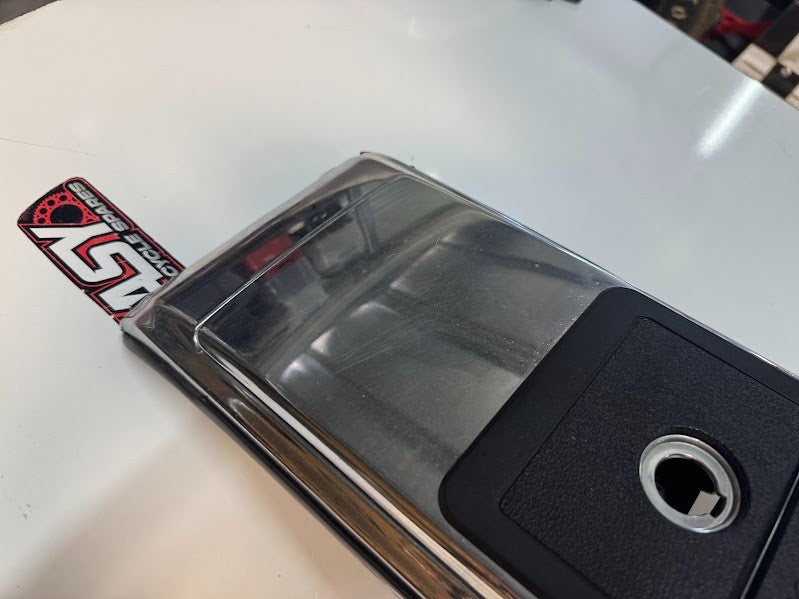 Suzuki VL 1500 Intruder 1998-2004 Meter Fuel Inlet Cover OEM Genuine 47821-10F00