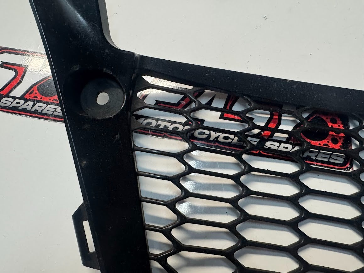 Lower Front Cowling Grill Suzuki GSXR 1000 07-08 2008 94498-21H00