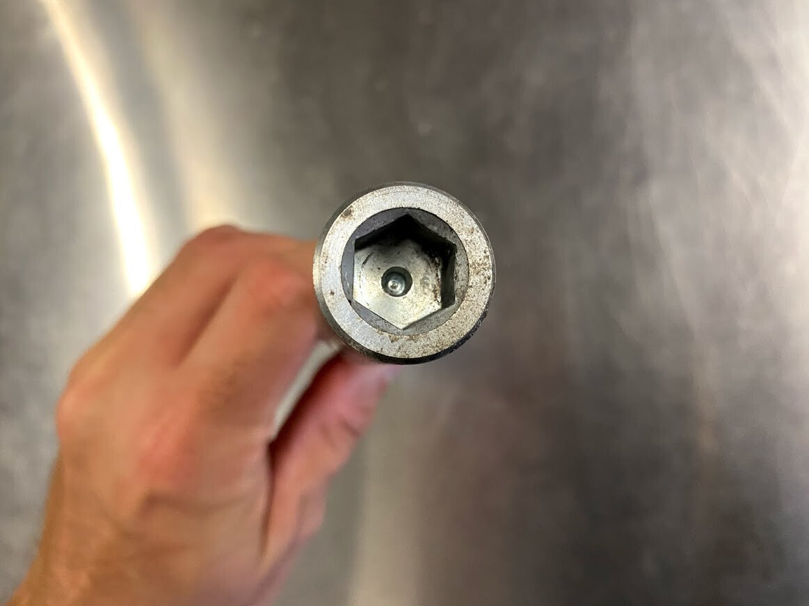 Front Axle Suzuki VL 250 2009