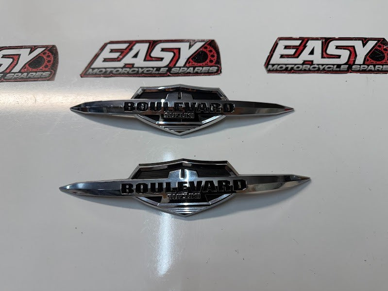 Tank Badges Emblem Suzuki Boulevard C109R VLR 1800 T 2008-2014 OEM 68111-22H00