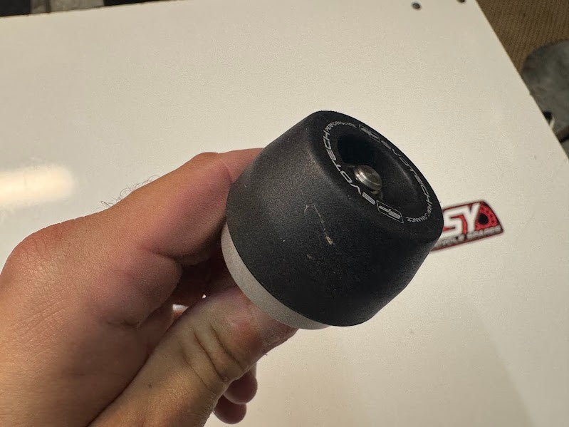 Yamaha YZF R1 2015-2025 Evotech Performance Rear Axle Sliders PRN012291