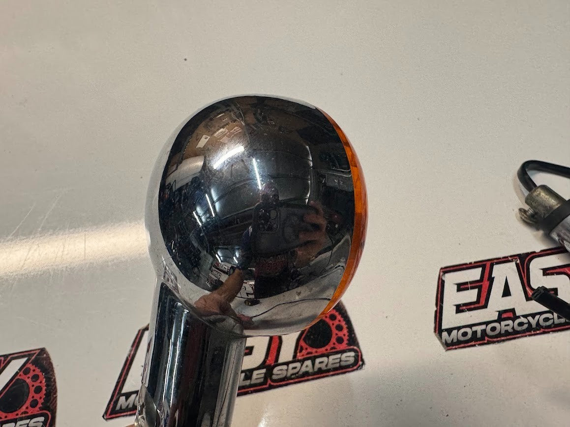 Suzuki VL 1500 Intruder 2002-2003 Front Blinkers Indicators OEM 35601-10F50