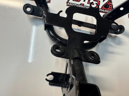 Yamaha YZF R15 2011-2018 Front Fairing Stay Bracket OEM Genuine 2FB-F8356-00