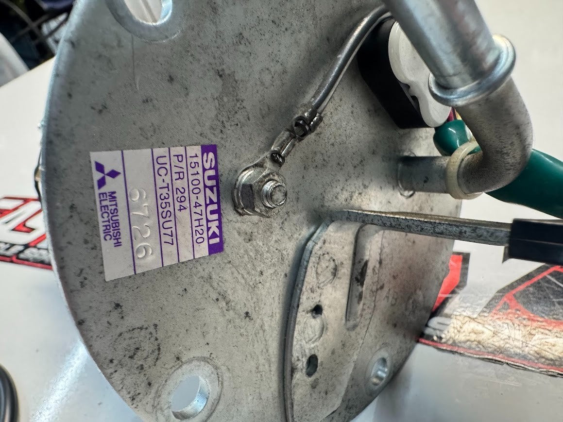 Suzuki GSXR 1000 2009-2016 Fuel Pump Assembly OEM Genuine 15100-47H20