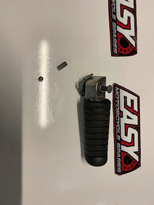 RH Pillion Foot Peg Kawasaki Ninja 650L 12-16 2013 34028-0315