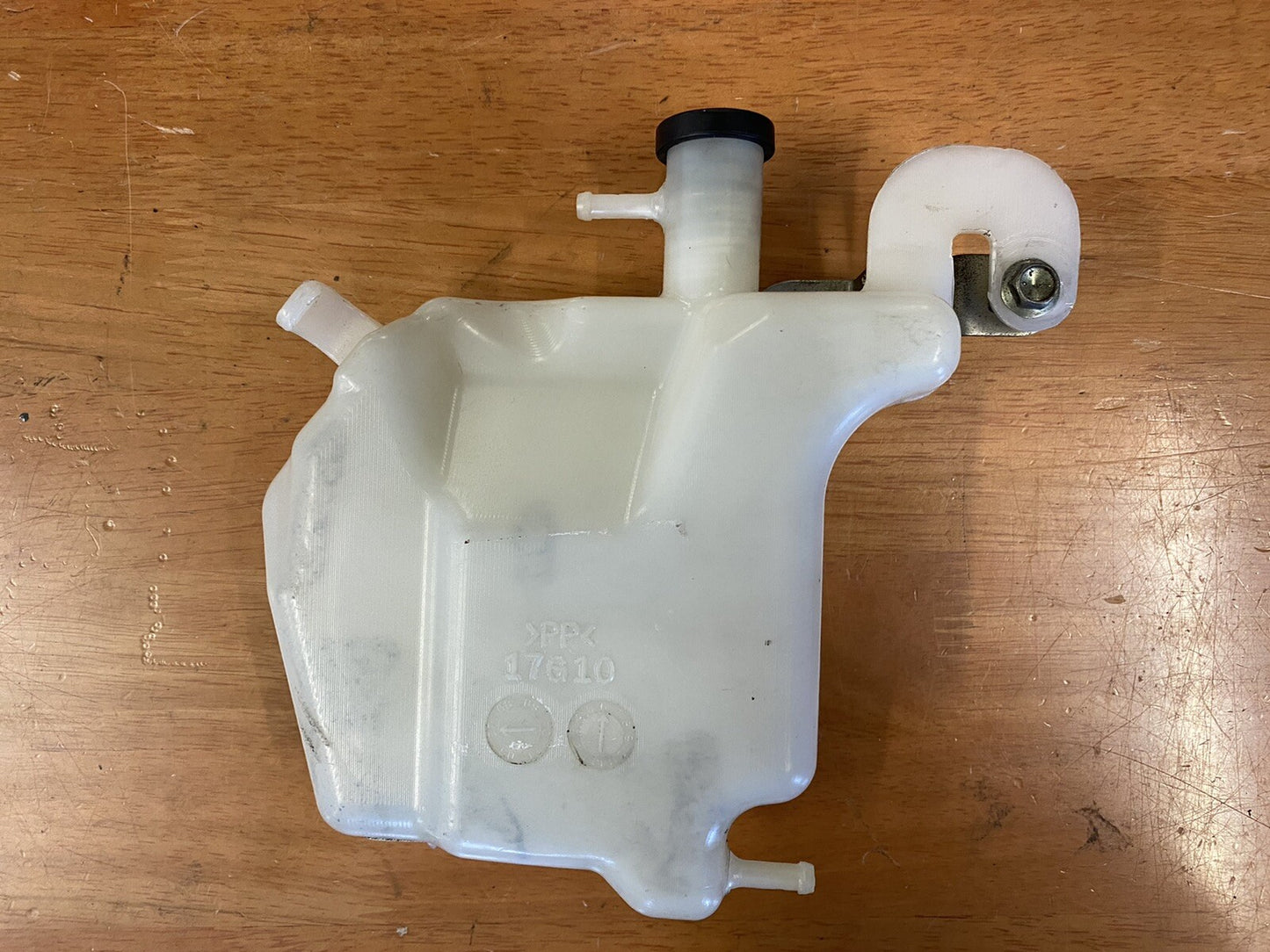 Overflow Bottle Suzuki SV650 03-09 2007 17910-17G10