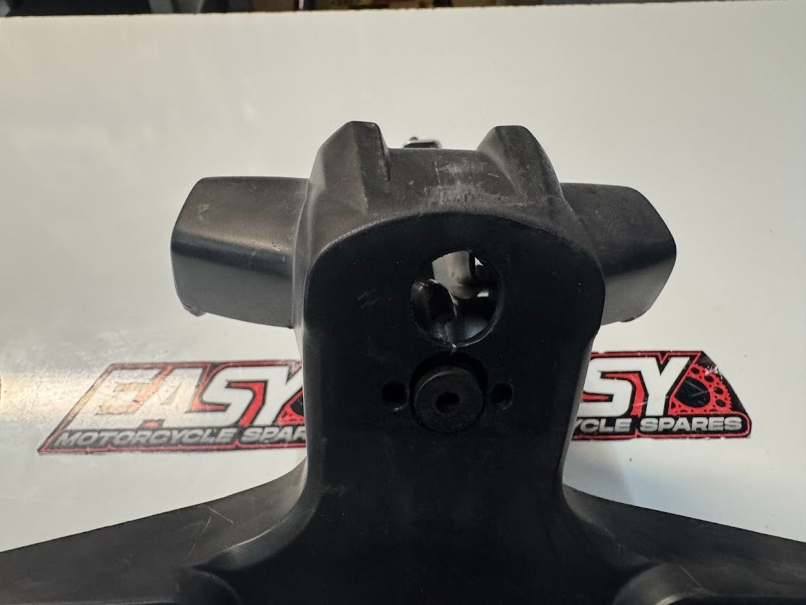 Yamaha YZF R15 2013-2018 Rear Mudguard Plate Holder OEM Genuine 1CK-F1629-00