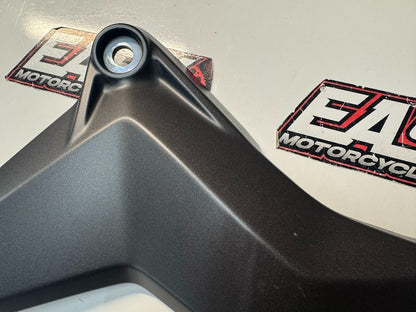 Yamaha YZF R7 2022-2025 LH Cover Bracket OEM Genuine BEB-27453-00
