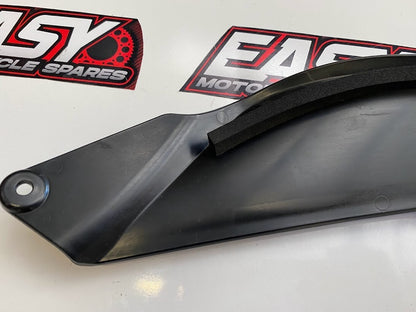 RH Knee Grip Fairing Cover Kawasaki Ninja ZX1000 17-23 2017 14093-0530