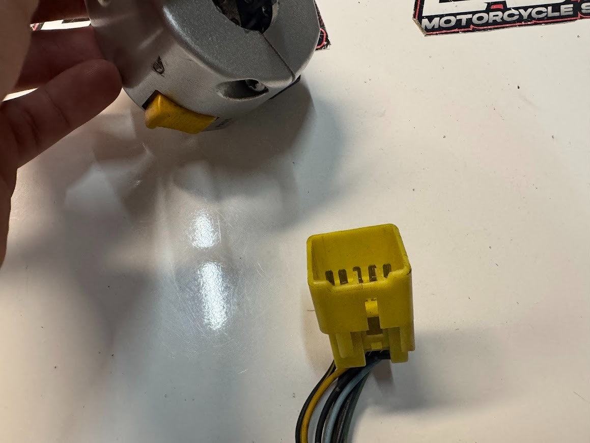 Suzuki VL 1500 Intruder 2003-2006 LH Switch Block OEM Genuine 37400-10F60