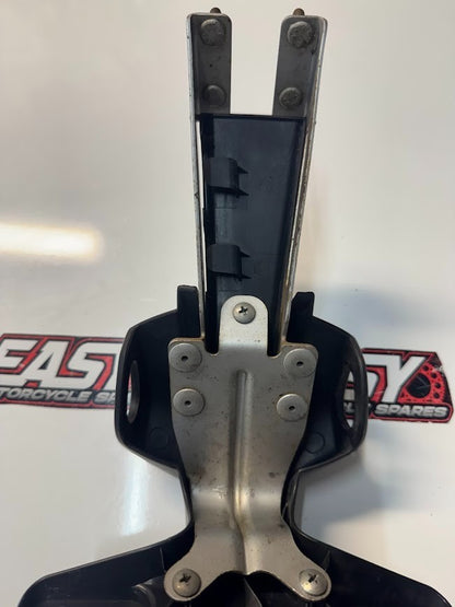 Yamaha YZF R15 2013-2018 Rear Mudguard Plate Holder OEM Genuine 1CK-F1629-00