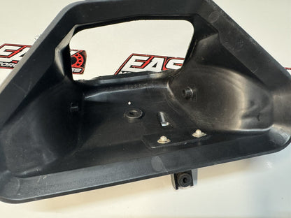 Yamaha YZF R1 2015-2019 Centre Ram Intake Duct 4 OEM Genuine 2CR-2838U-00