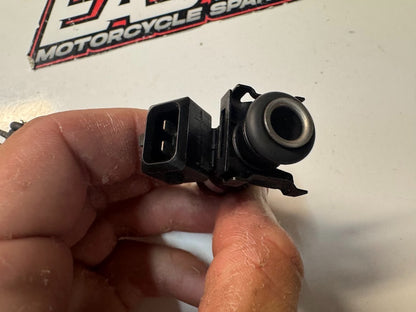 BMW S1000RR 2016 Secondary Fuel Injectors x4 OEM Genuine K46 13617672335