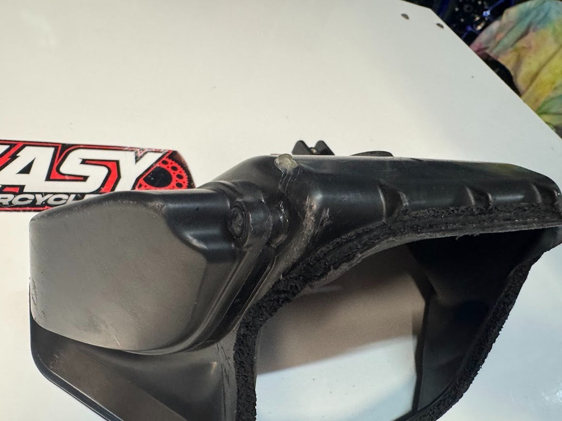 Yamaha YZF R1 2015-2019 Centre Ram Intake Duct 4 OEM Genuine 2CR-2838U-00