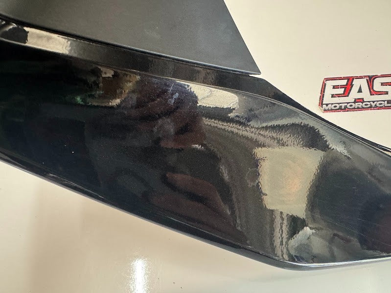 Yamaha YZF R1 2020-2025 Cover 5 LH Fairing Cowl OEM Genuine B3L-2842A-00