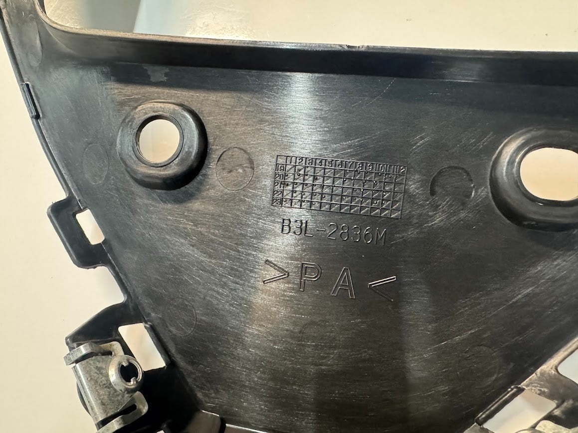 Yamaha YZF R1 2020-2025 Inner 3 Panel Fairing OEM Genuine B3L-2836M-00