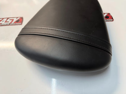 Pillion Passenger Seat Suzuki GSXR 1000 2007-2008 Aftermarket