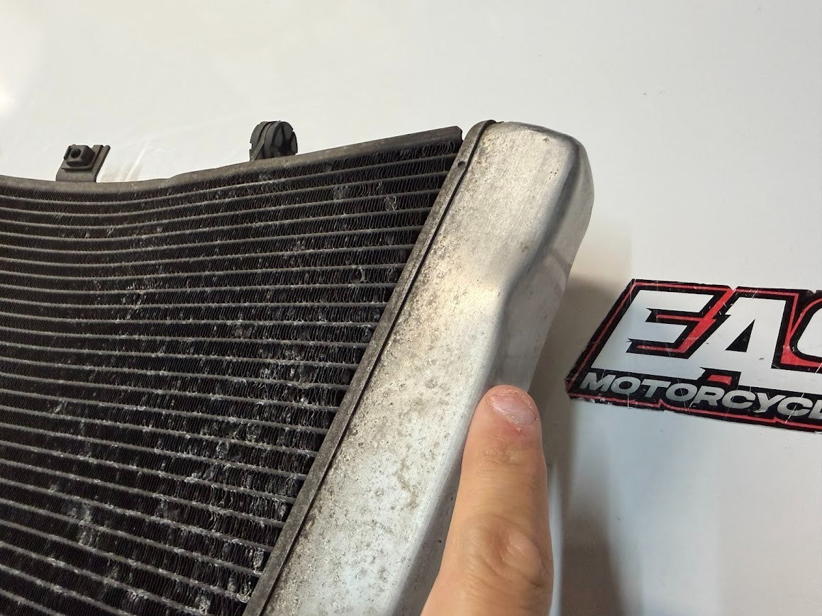 Radiator Cooling Suzuki GSXR 1000 2005-2006 OEM 17710-41G00