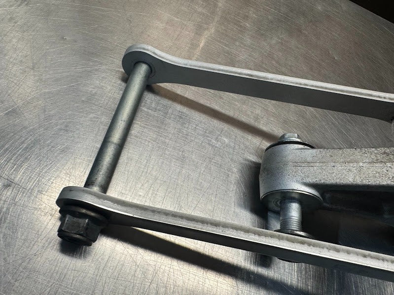 Suzuki GSXR 1000 2005-2006 Shock Linkages OEM Genuine 62600-41810