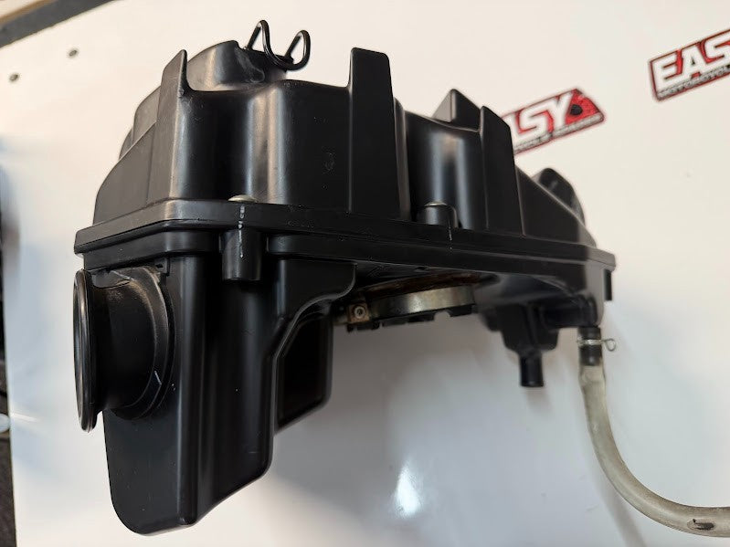 Air Cleaner Box Case Kawasaki Ninja 650L 2012-2016 OEM 11010-0704