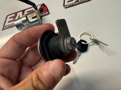 Suzuki VL 1500 Intruder 2001-2003 Ignition Lockset Key OEM Genuine 37000-26841