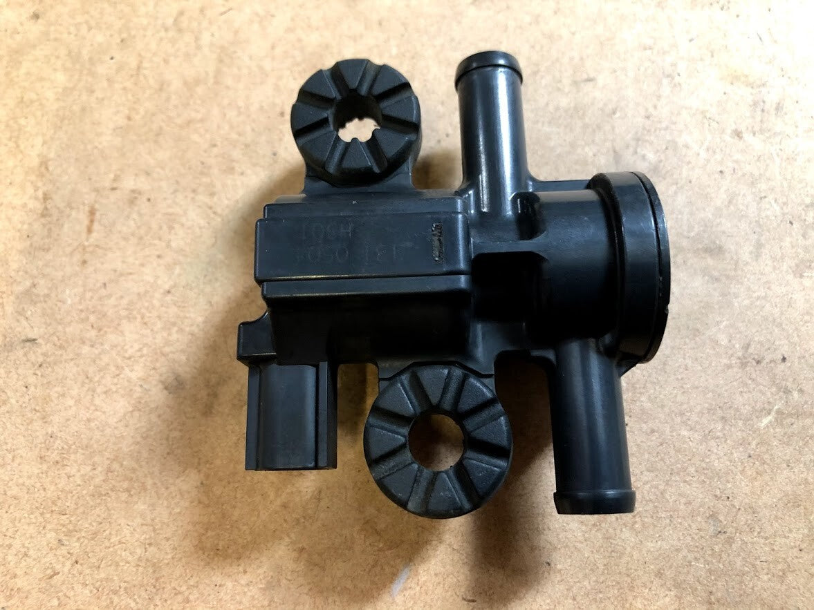 Air Injection Solenoid Valve Honda CBR 250R ABS 2011