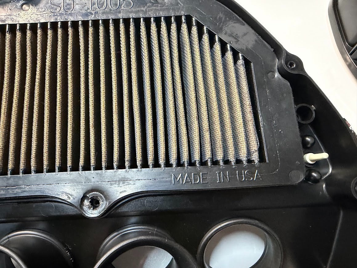 Airbox Complete w/K&N Filter Suzuki GSXR 1000 2007-2008 OEM 13700-21H00