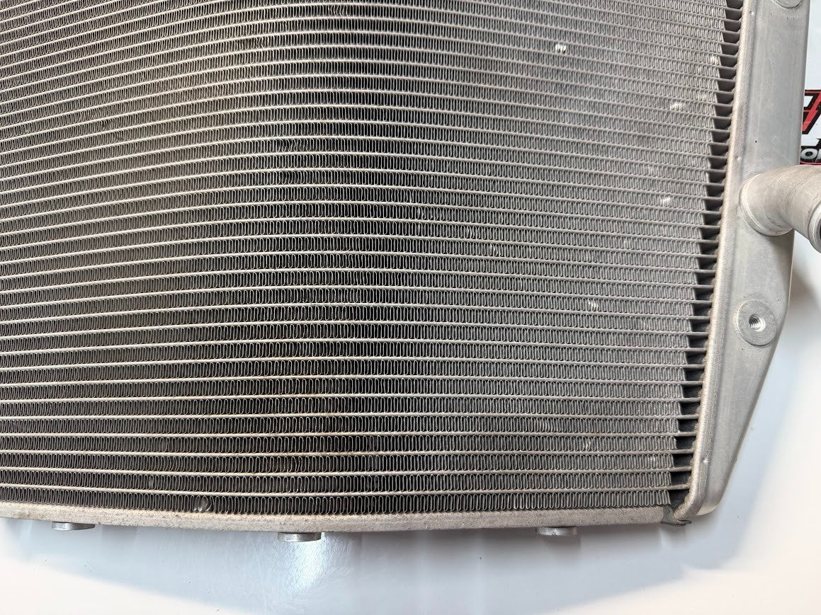 Radiator Cooling Suzuki GSXR 1000 2007-2008 OEM 17710-21H00