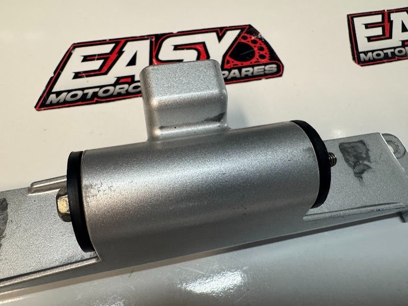 Yamaha YZF R1 2015-2019 Fuel Tank Bracket OEM Genuine 2CR-2413Y-00