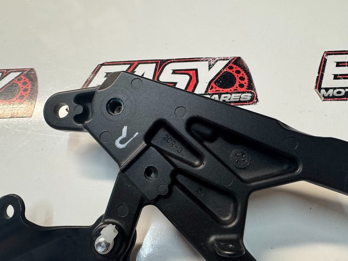 Yamaha YZF R1 2015-2025 RH Riders Peg Bracket Rear Set OEM Genuine 2CR-27443-00