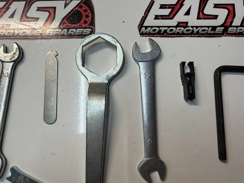 Tool Kit Honda CBR 1000 RR 2015 OEM 89101-MS8-000