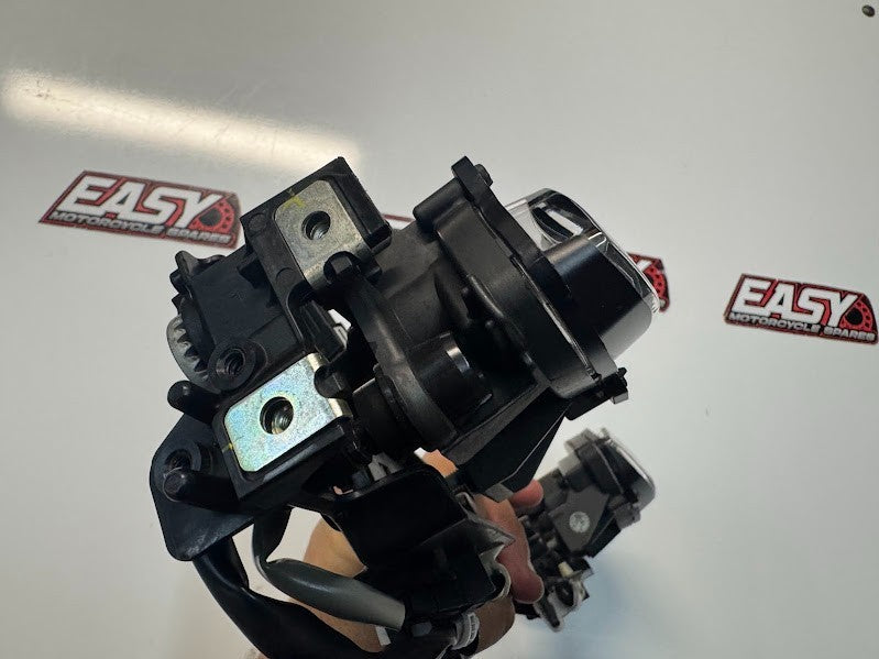 Yamaha YZF R1 2020-2025 Headlight Assembly OEM Genuine B3L-84300-00