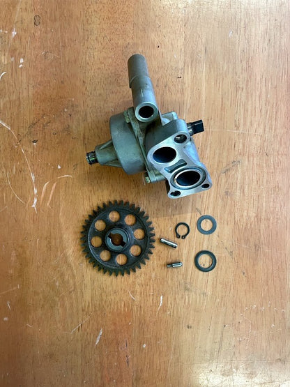 Oil Pump Suzuki GSXR 750 1992