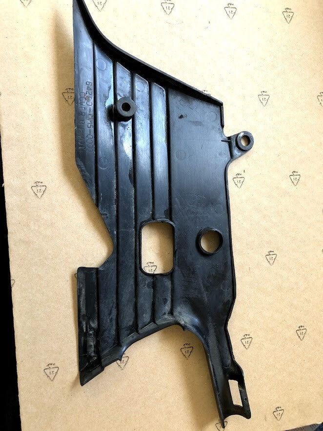 Cover R Pivot Honda CBR 1000 F 87-88 1987 64280-MM5-0000