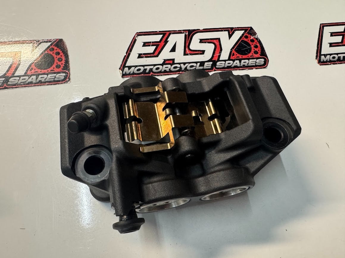 Yamaha YZF R1 2015-2019 Front Brake Calipers OEM Genuine 2CR-2580U-00