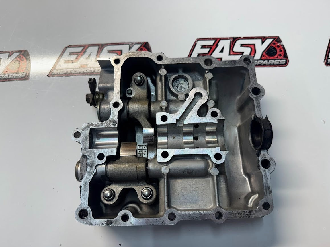 Suzuki VL 1500 Intruder 1998-2004 Rear Cylinder Head Cover OEM 11103-10F00
