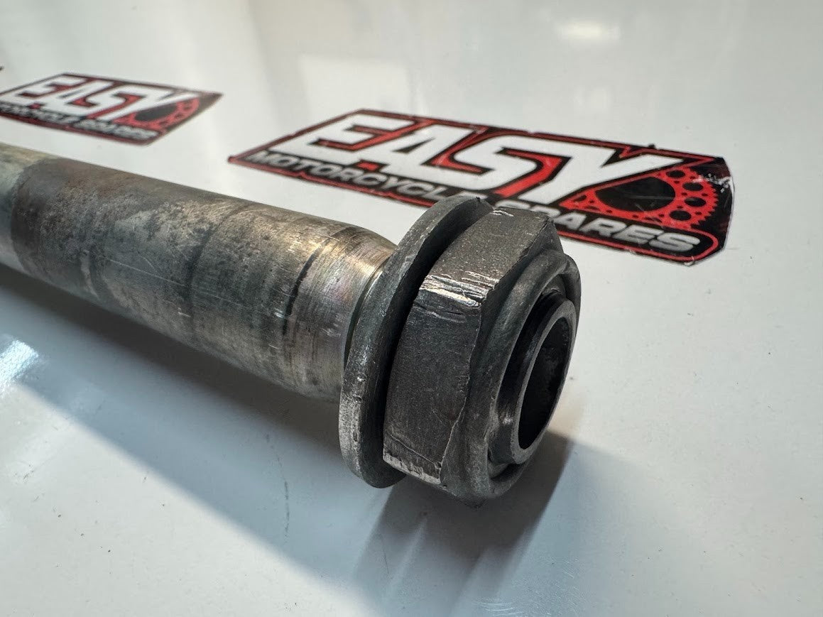 Rear Axle Suzuki GSXR 1000 01-08 2008  64711-33E20