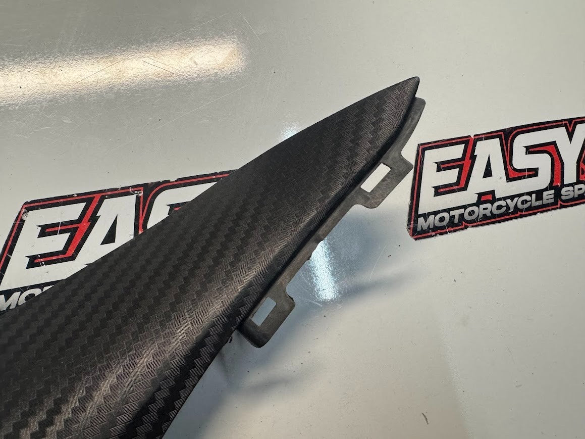 Suzuki GSXR 1000 2009-2016 RH Side Frame Cover OEM Genuine 47421-47HA0