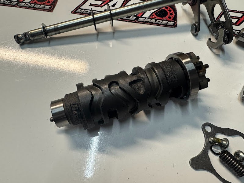 Yamaha YZF R7 2022-2025 Shift Shaft Assembly OEM Genuine 1WS-18101-00