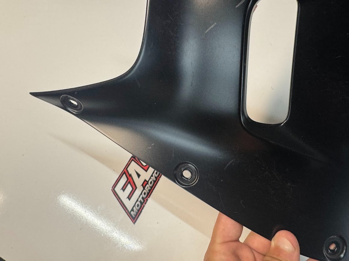 Yamaha YZF R7 2022-2025 LH Lower Panel 3 Fairing OEM Genuine BEB-2172G-00