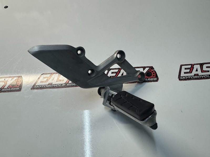 Honda CBR 300R 2014-2018 RH Rider Foot Peg & Bracket OEM Genuine 50600-KYJ-900