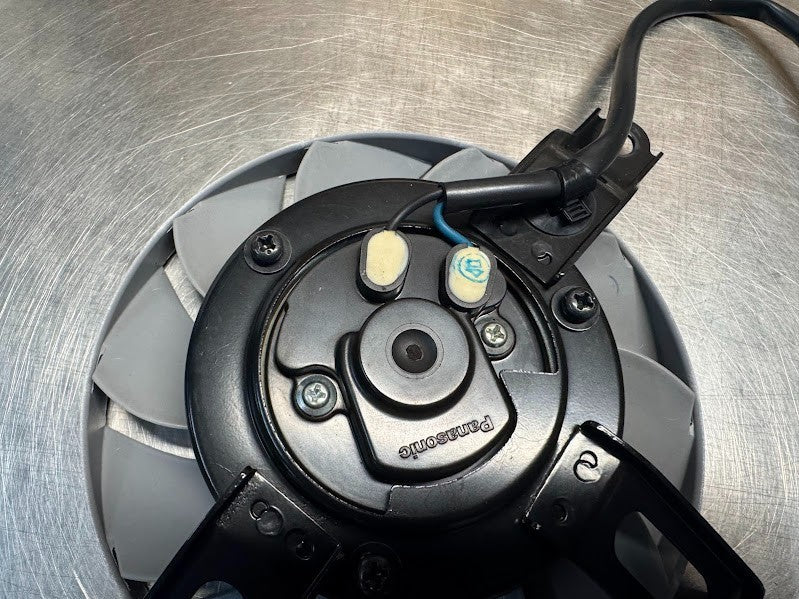 Yamaha YZF R1 2015-2025 RH Radiator Thermo Fan OEM Genuine 2CR-12405-10