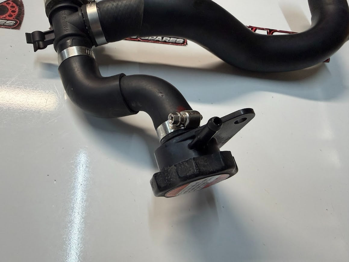 Coolant Hose Cap Assy Suzuki Boulevard C109R VLR 1800 T 2008-2014 17791-24D00