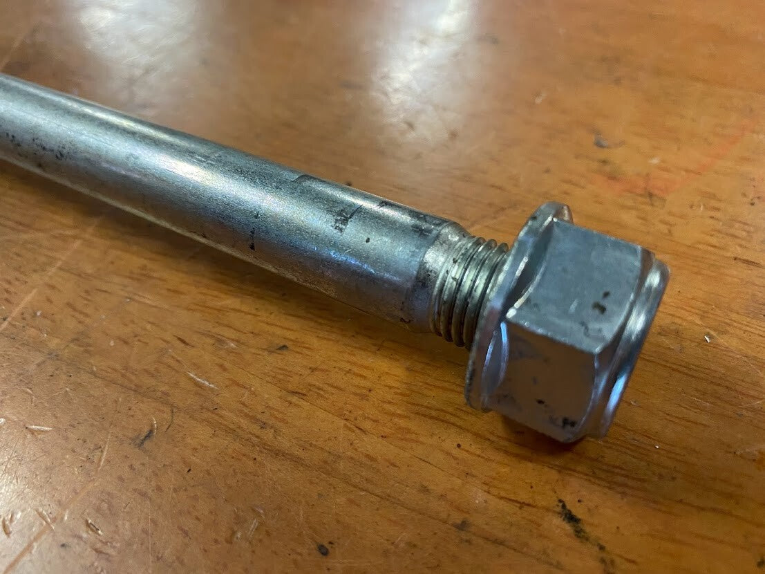 Swingarm Bolt Honda CBR 250/300 11-22 CB 300F 14-18 2014 52101-KYJ-900